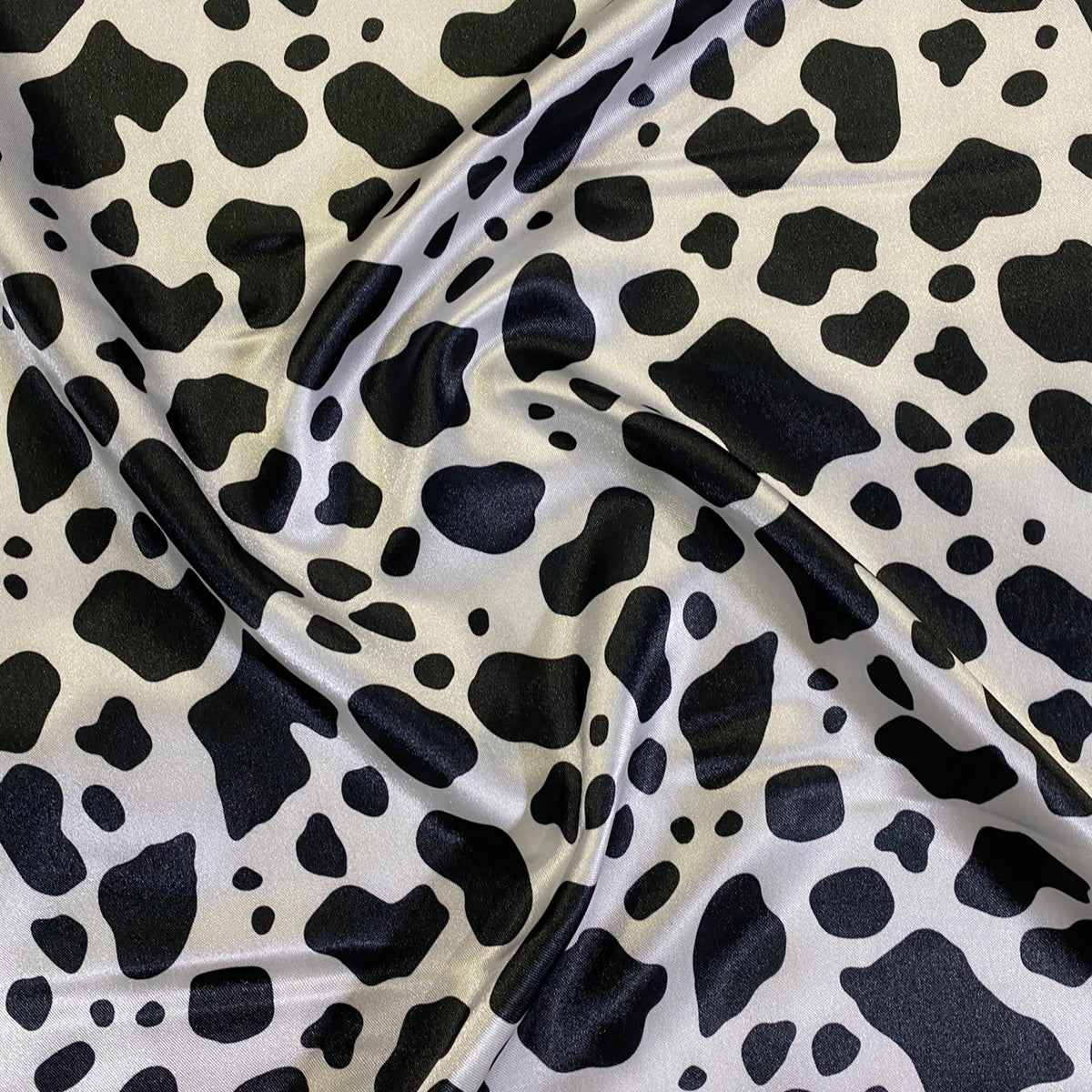 Animal Print Table Runner in Cow 02 Table Runner Urquid Linen